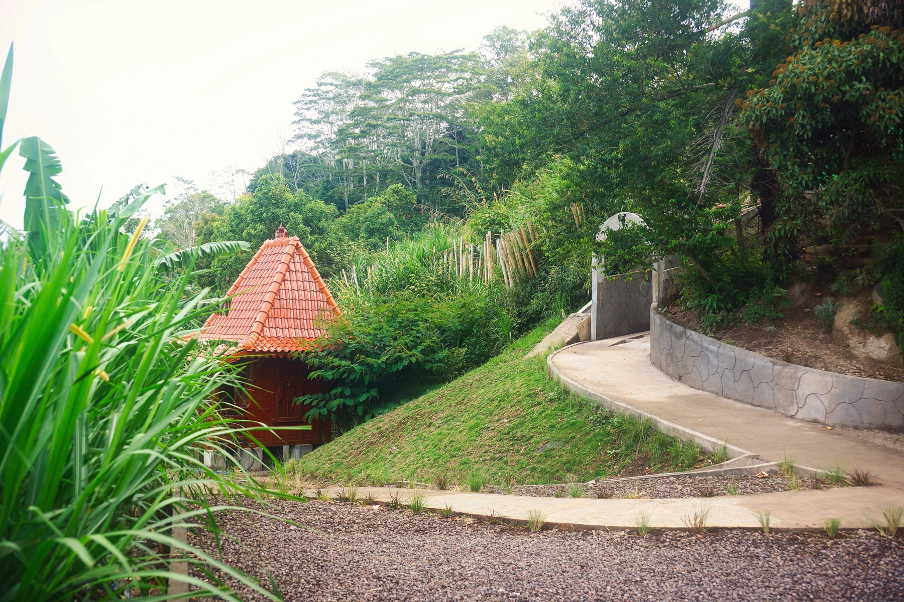 Garden arrival at Arkaluna in Kintamani.