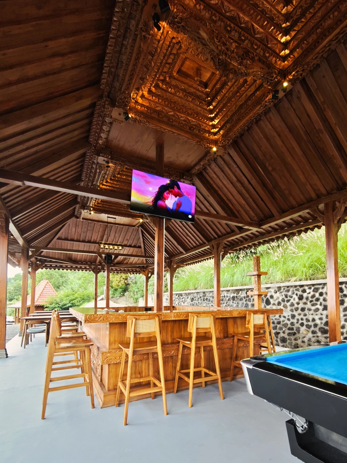 Arkadewa Restaurant and Bar at Arkaluna in Kintamani.